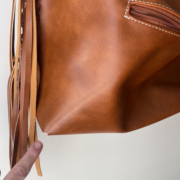 Boho Fringe Tan Shoulder Bag. - Picture 13 of 15